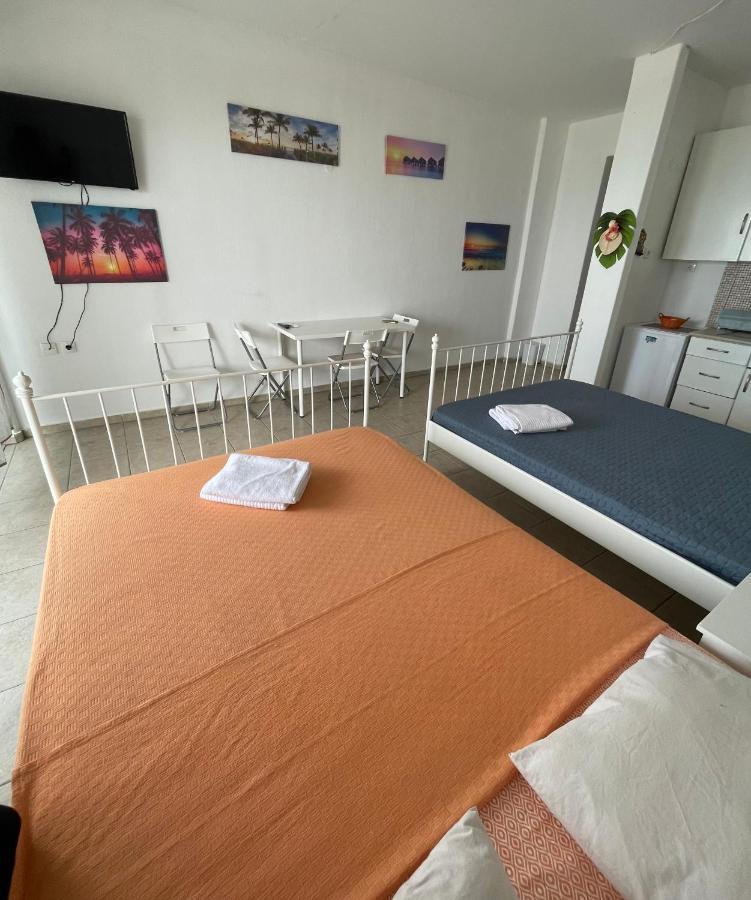 Breeze Apartments Peraia  ภายนอก รูปภาพ